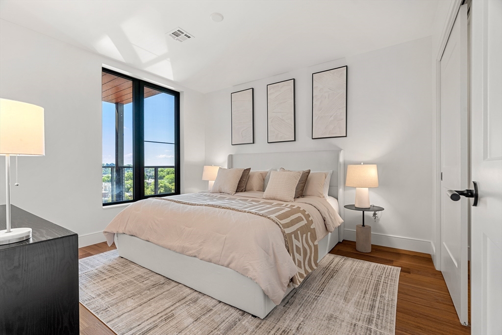 1515 Commonwealth Ave # 615