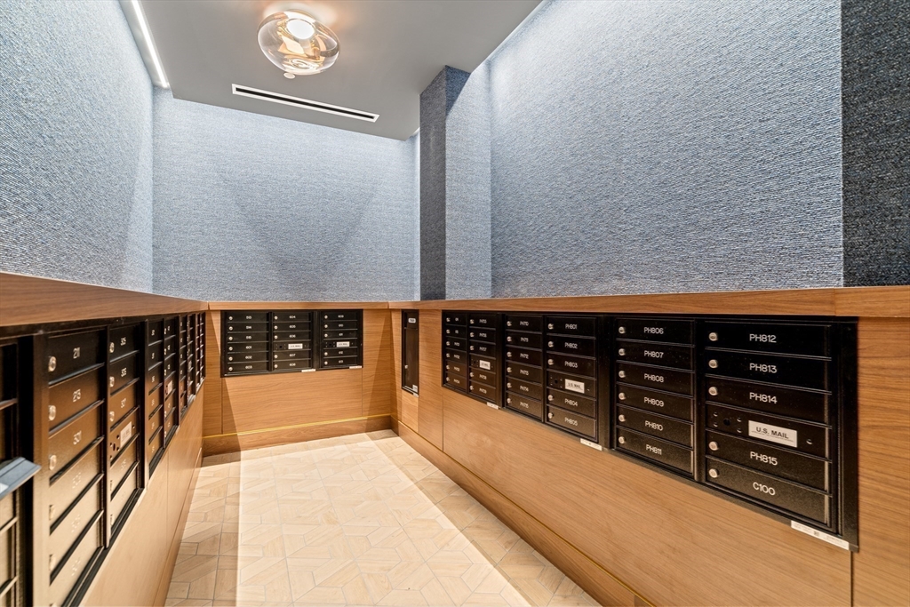 1515 Commonwealth Ave # 615