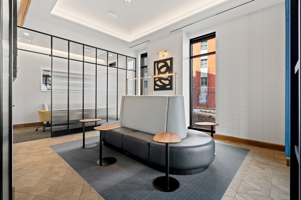 1515 Commonwealth Ave # 615