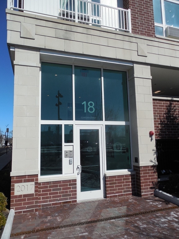 18 Cliveden St # 205
