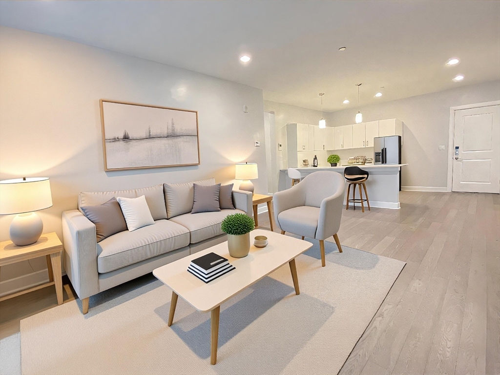 18 Cliveden St # 205