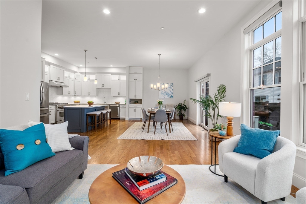 88 Crescent St # 2