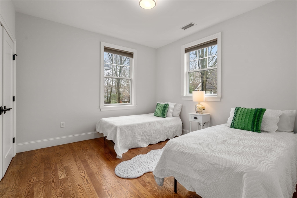 88 Crescent St # 2