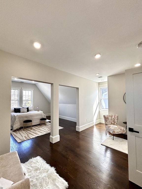 18 Woodbine St # 2 Unit: #2