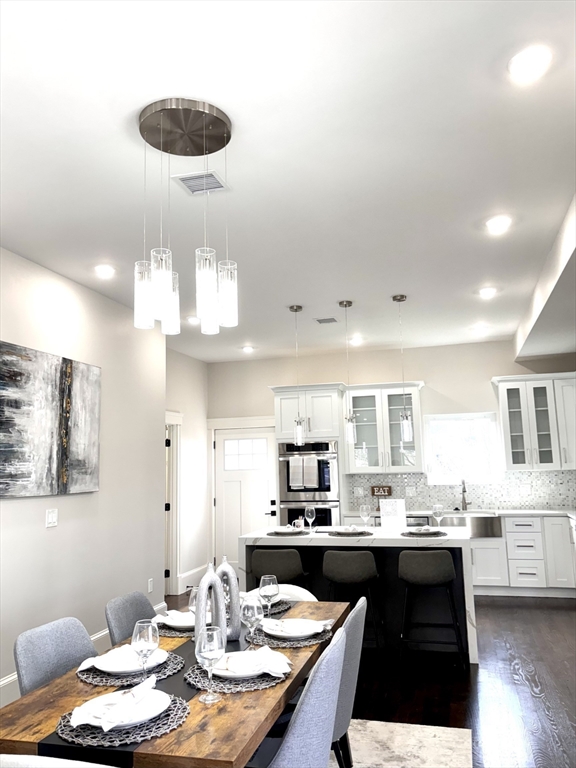 18 Woodbine St # 2 Unit: #2