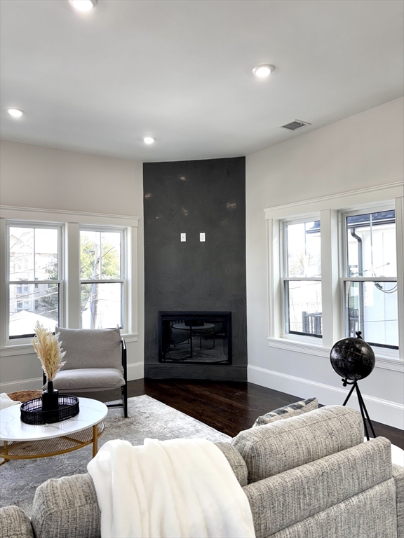 18 Woodbine St # 2 Unit: #2