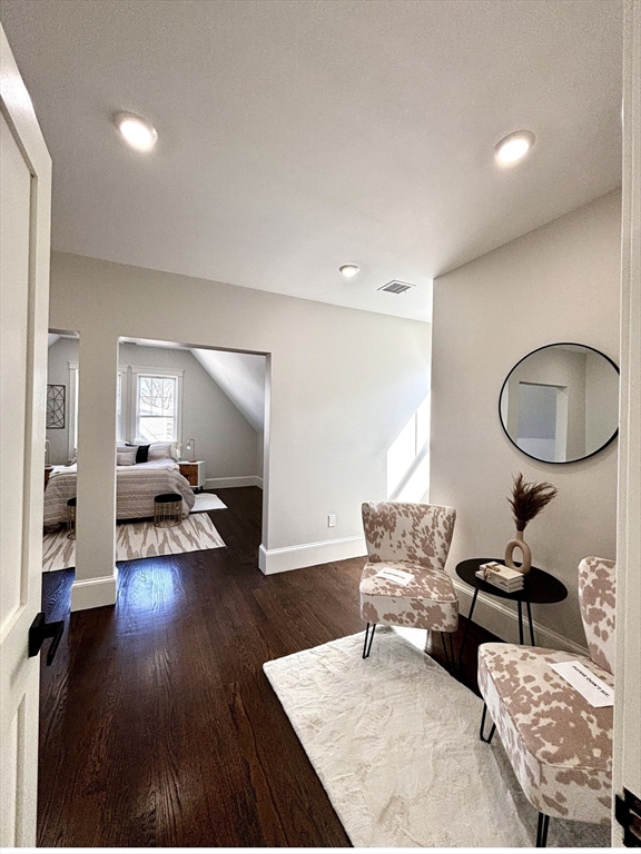 18 Woodbine St # 2 Unit: #2