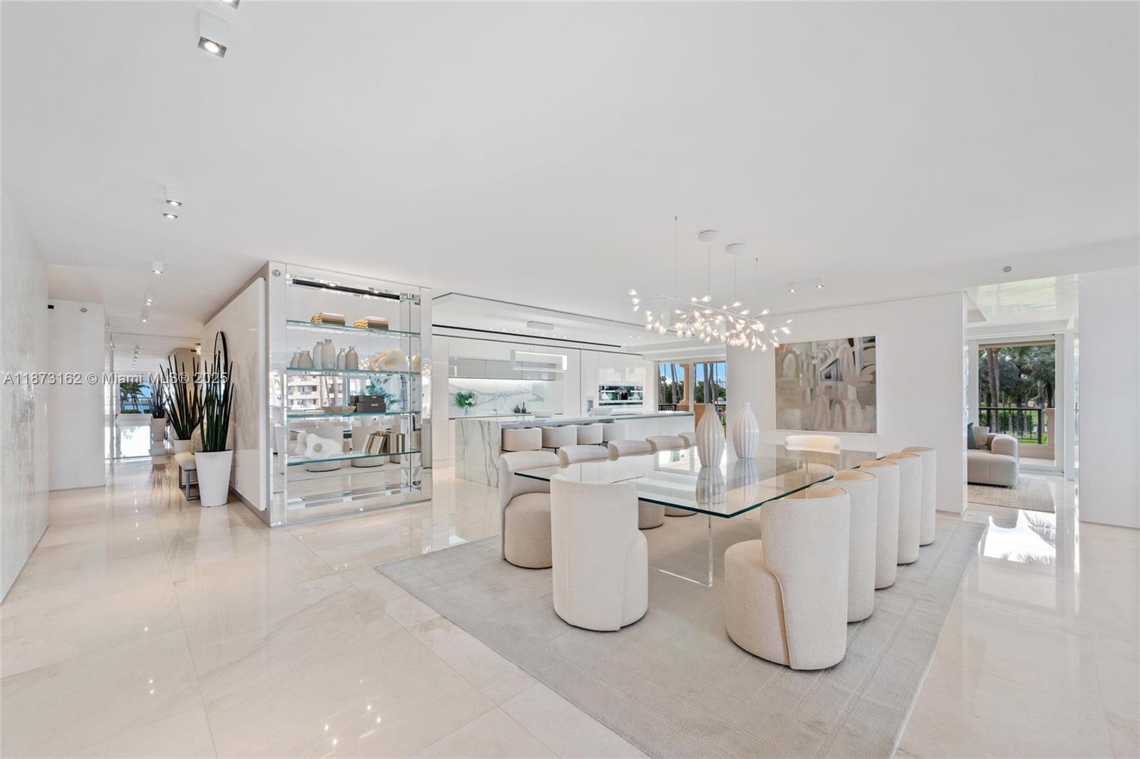 7921 Fisher Island Dr # 7921