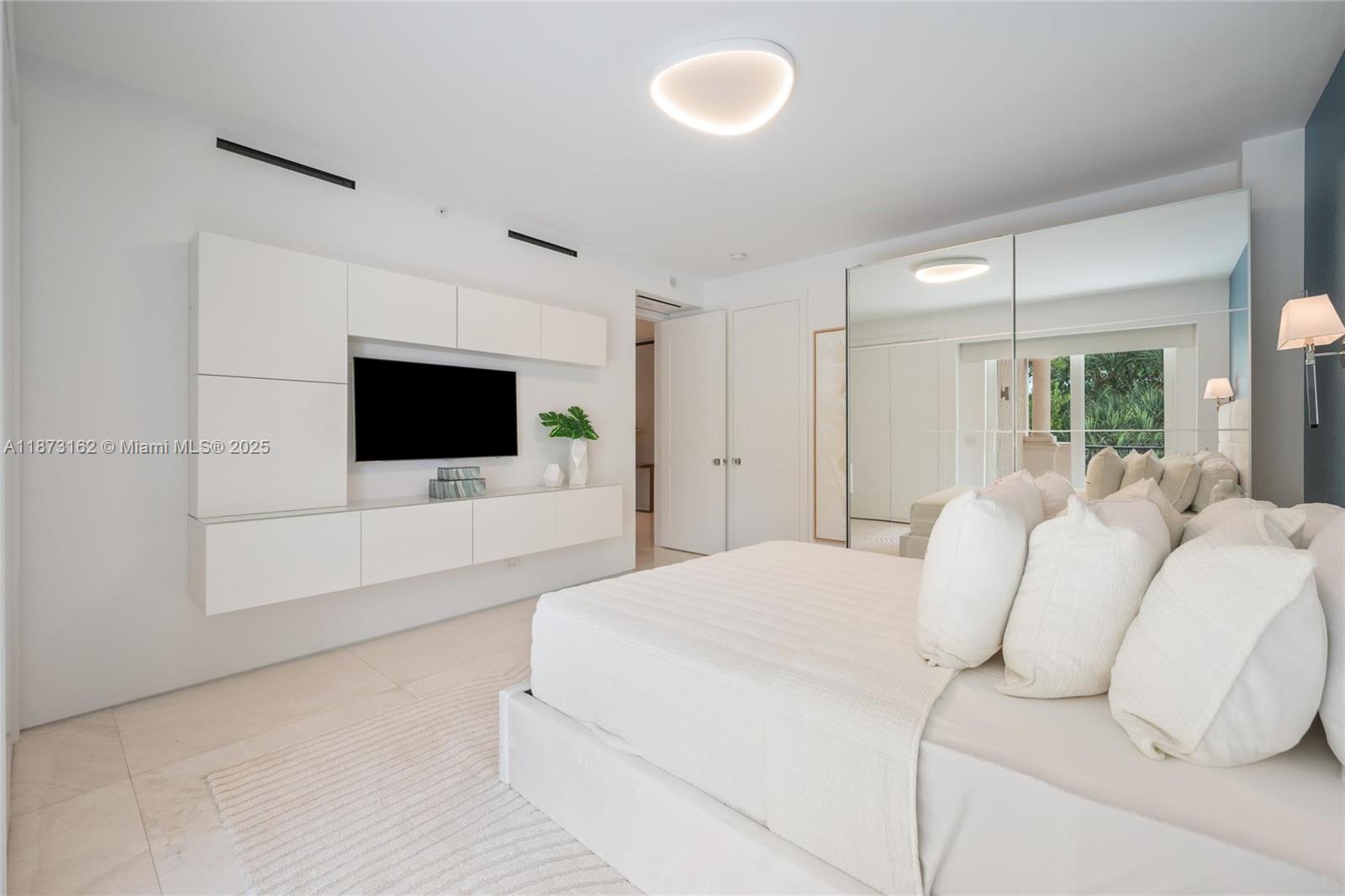 7921 Fisher Island Dr # 7921