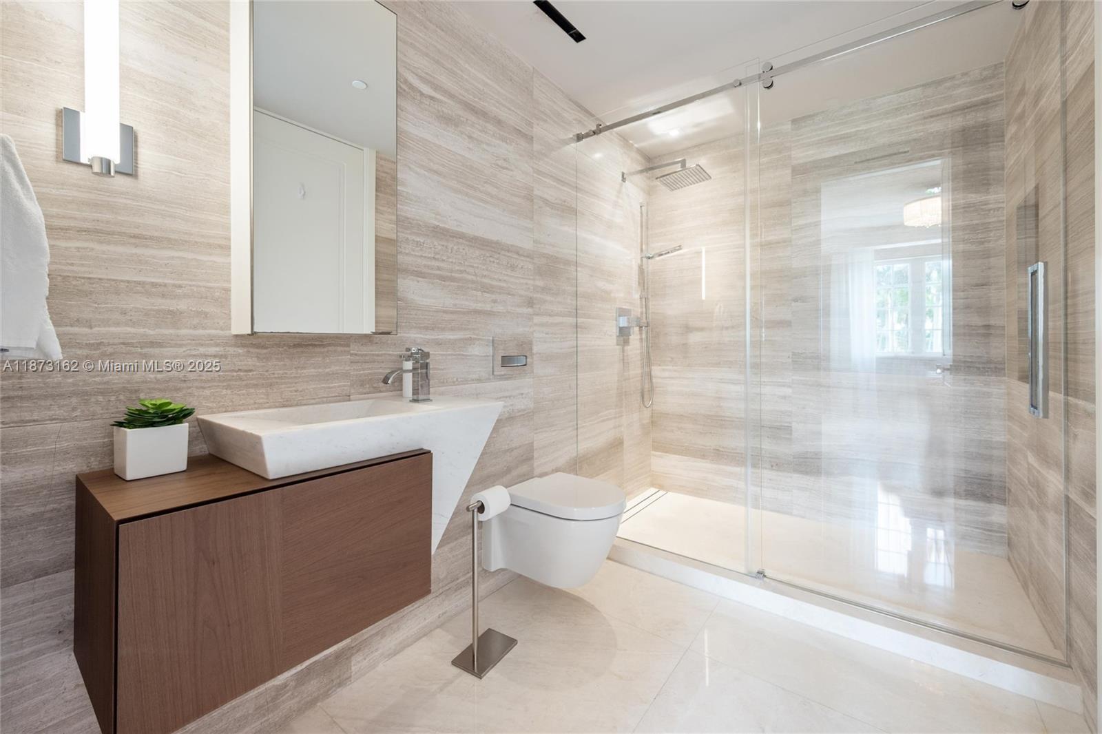 7921 Fisher Island Dr # 7921