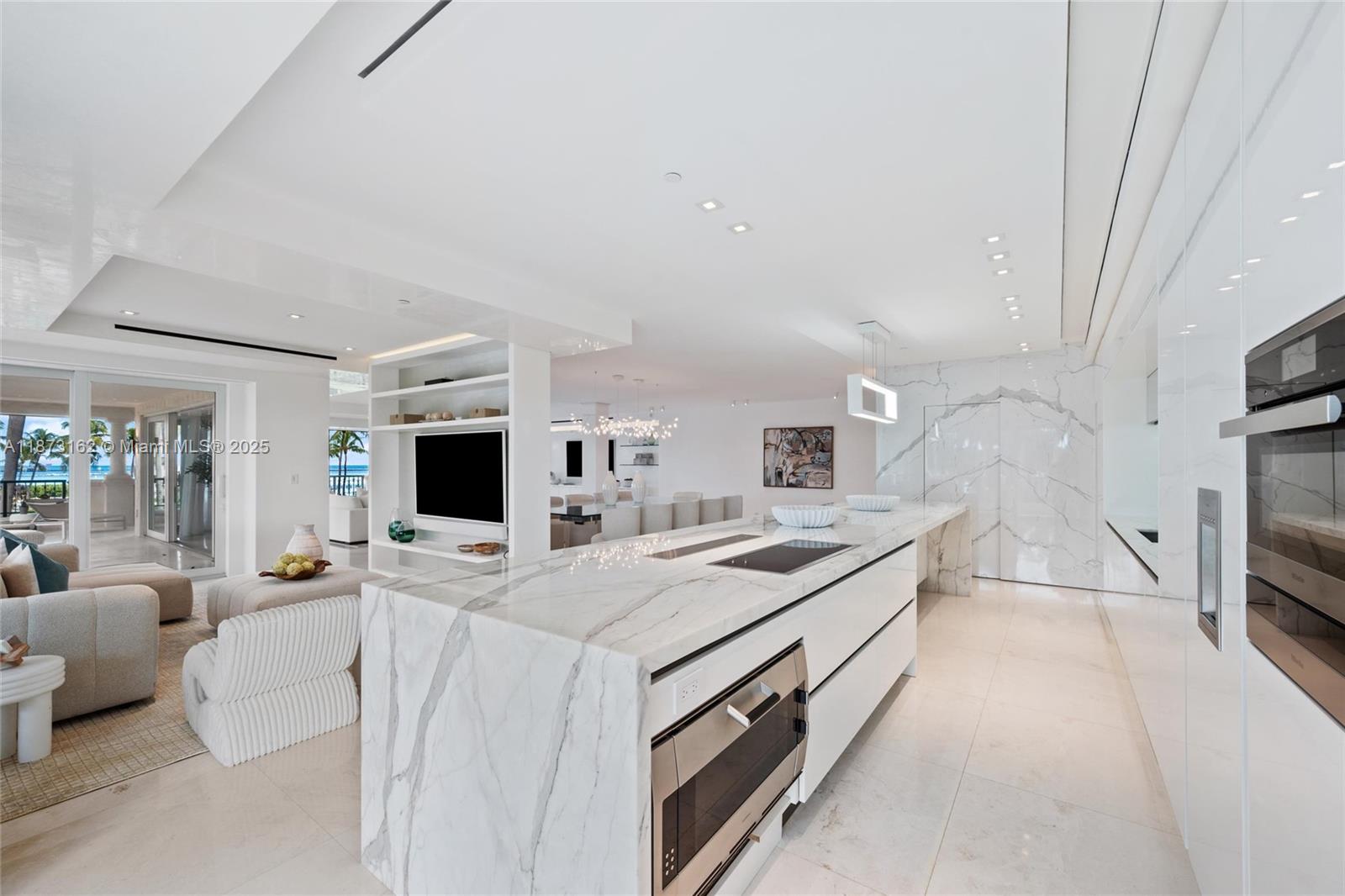 7921 Fisher Island Dr # 7921