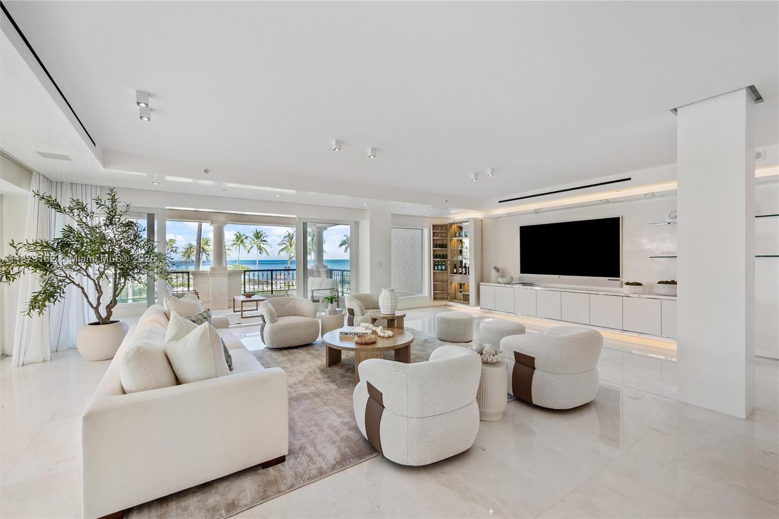 7921 Fisher Island Dr # 7921