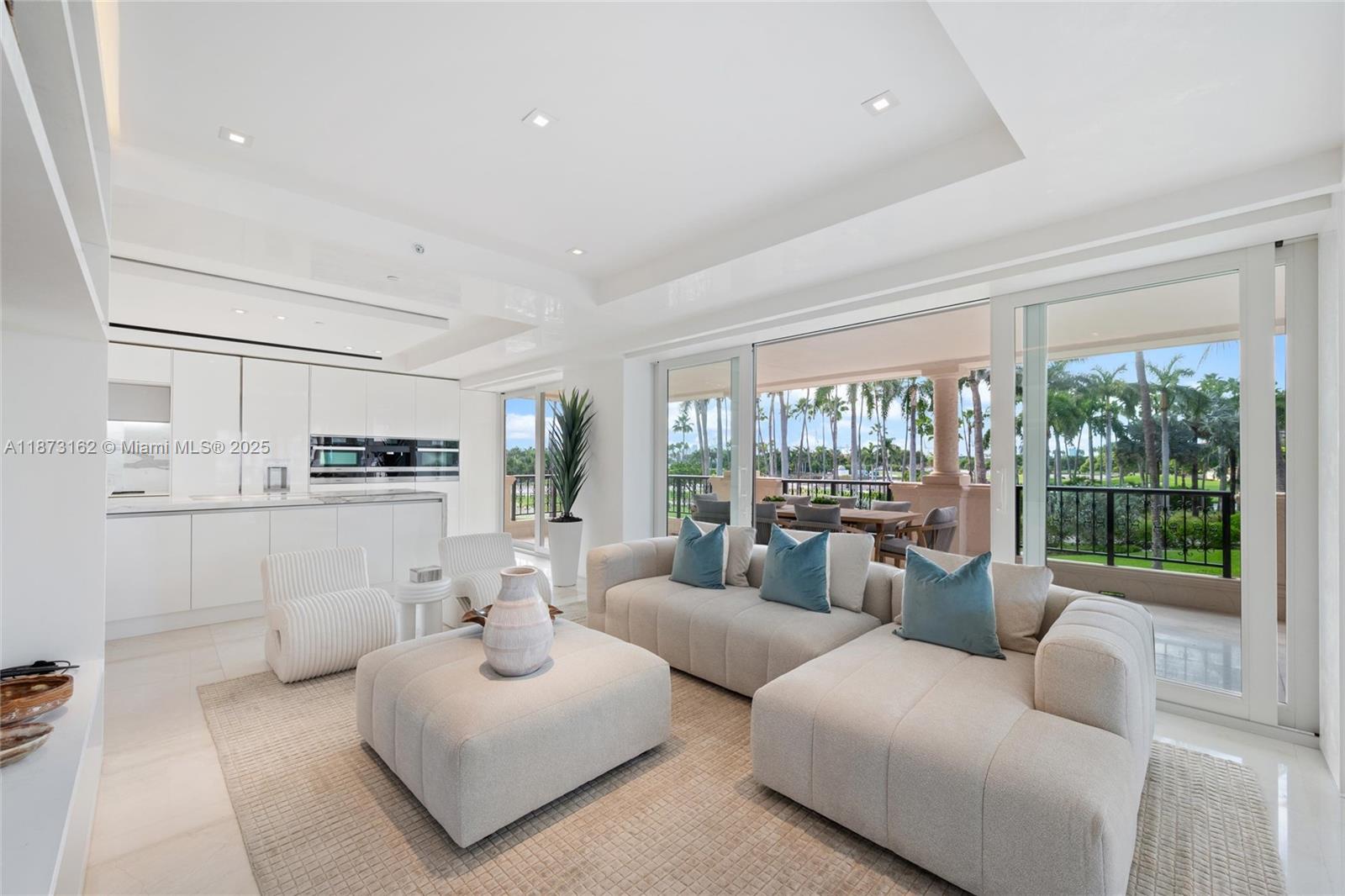 7921 Fisher Island Dr # 7921