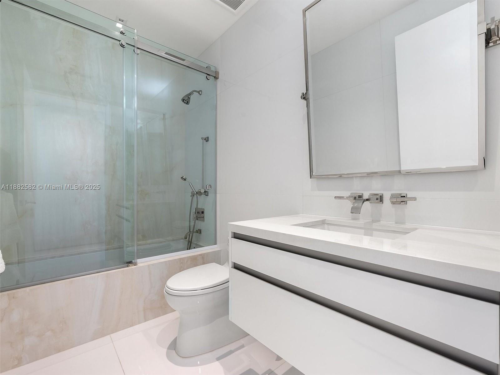 5053 Fisher Island Dr # 5053