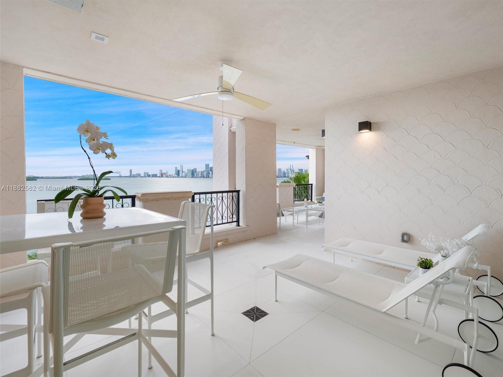 5053 Fisher Island Dr # 5053