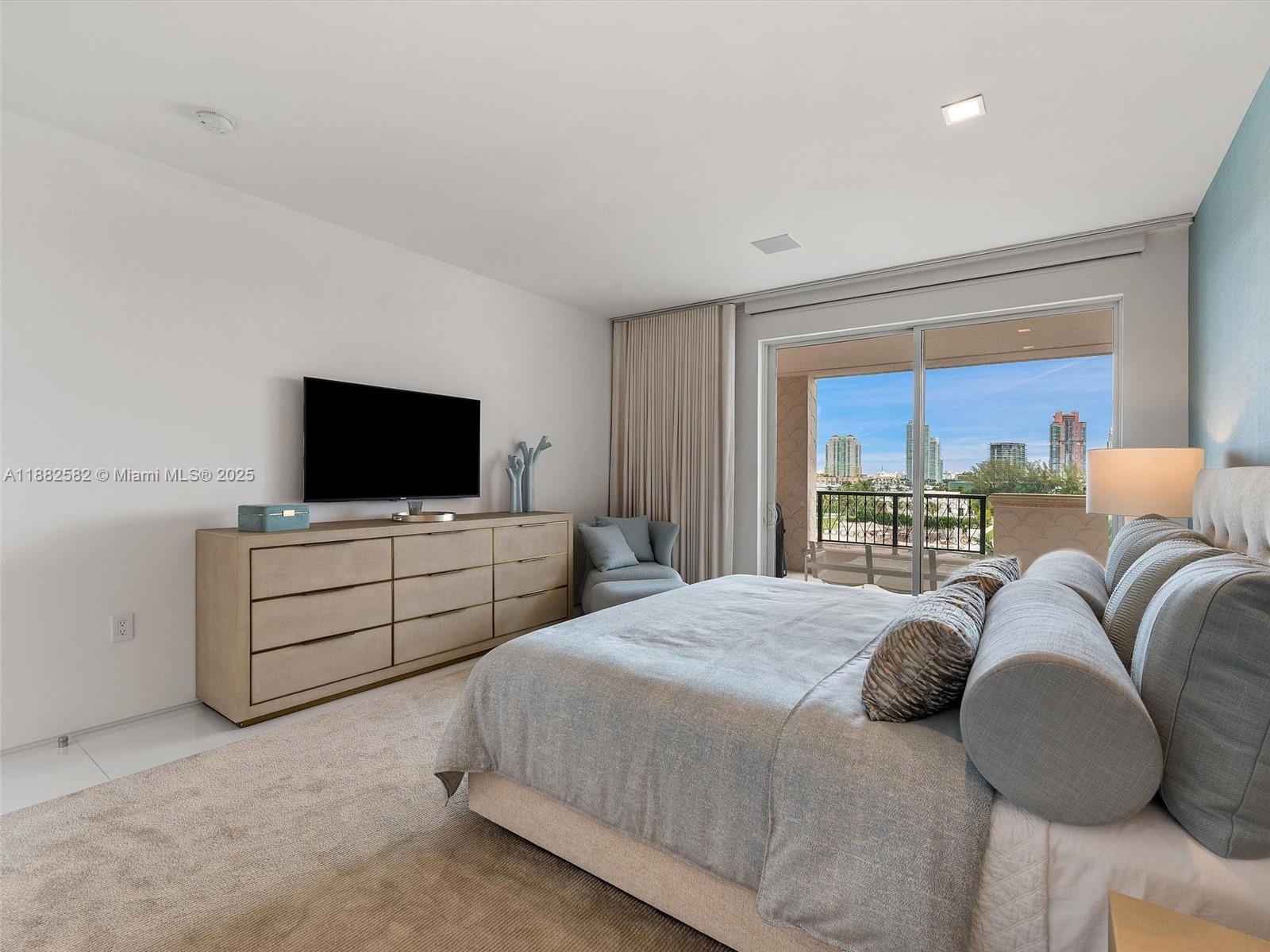 5053 Fisher Island Dr # 5053