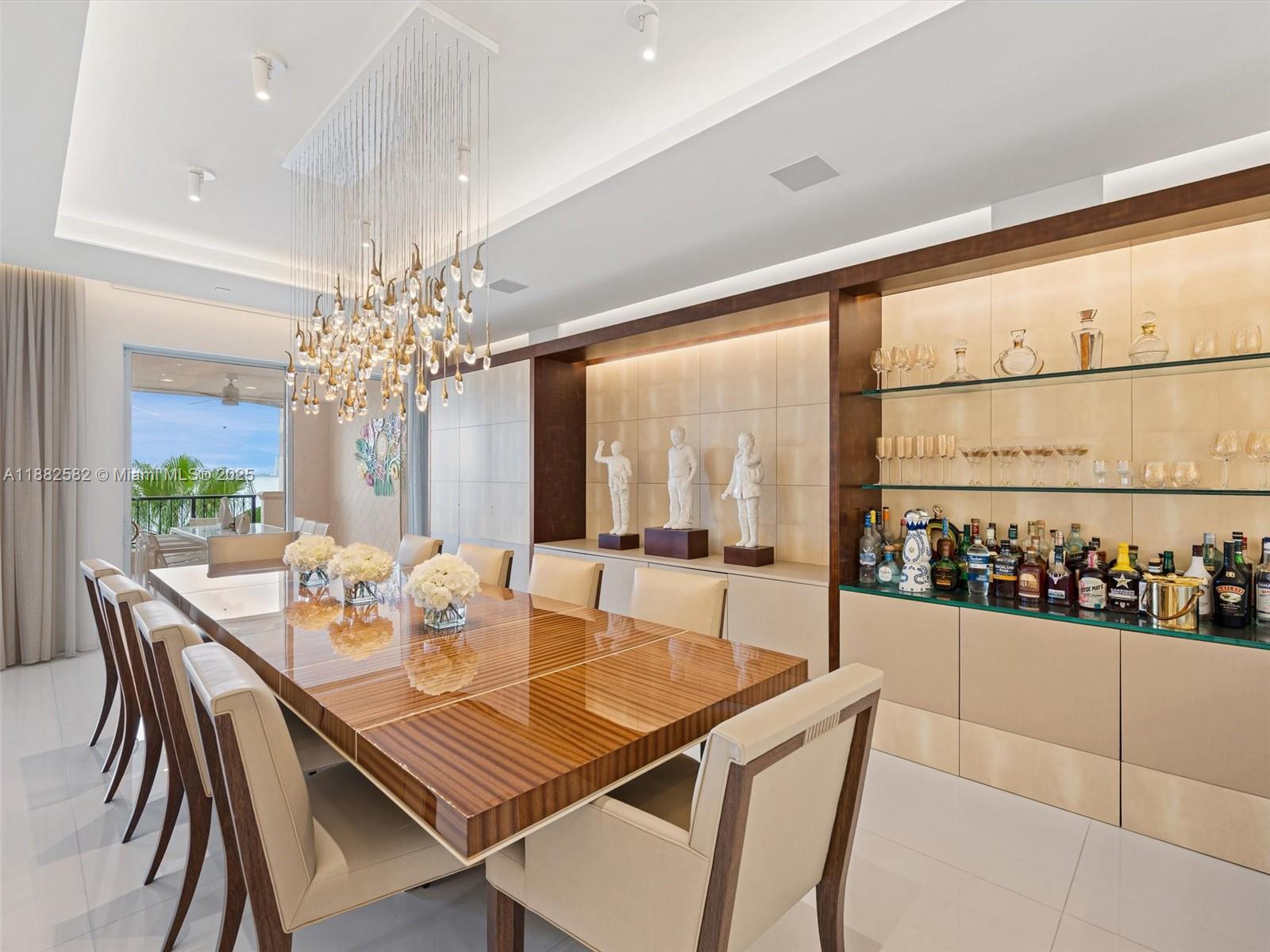 5053 Fisher Island Dr # 5053