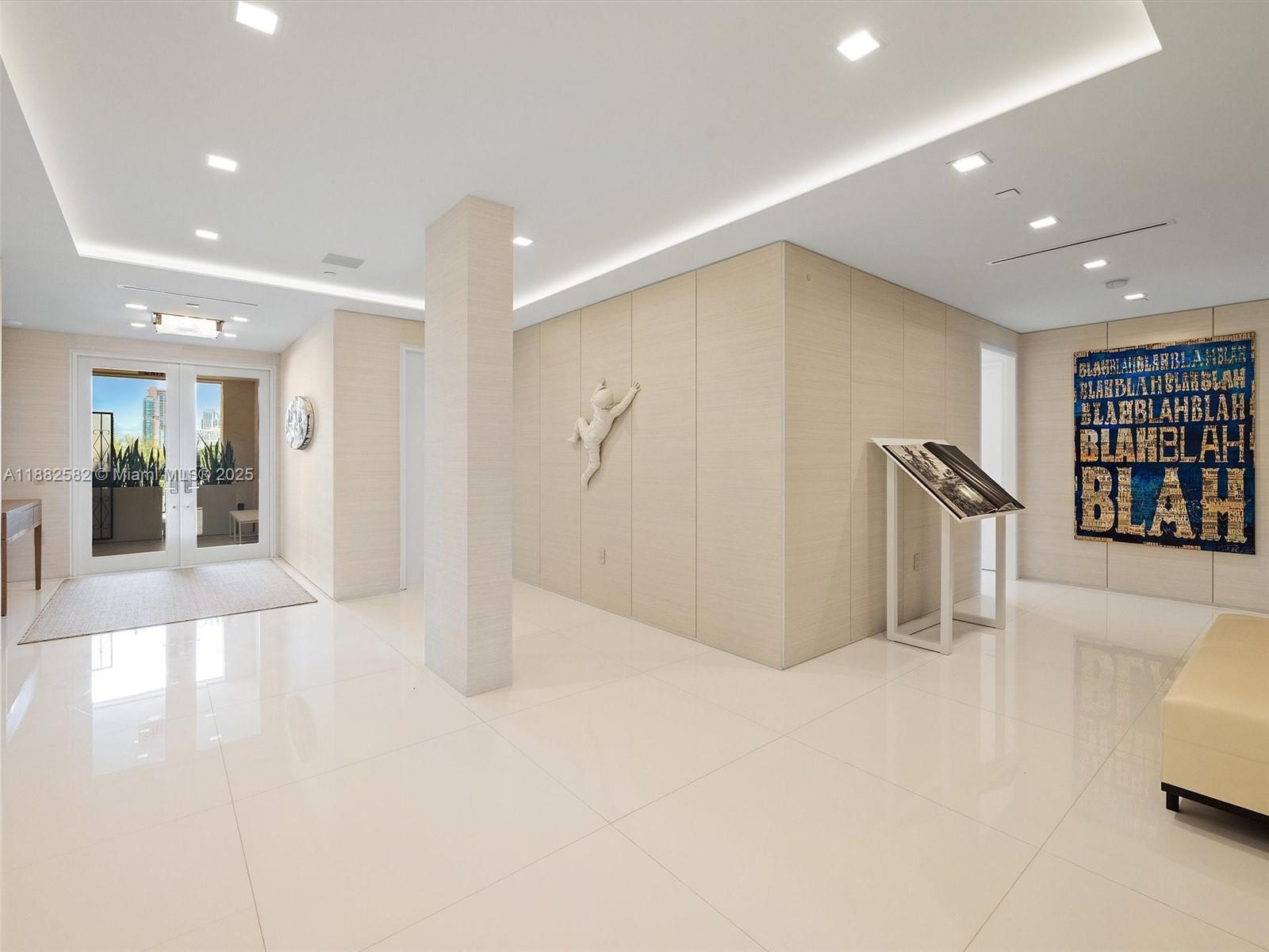 5053 Fisher Island Dr # 5053