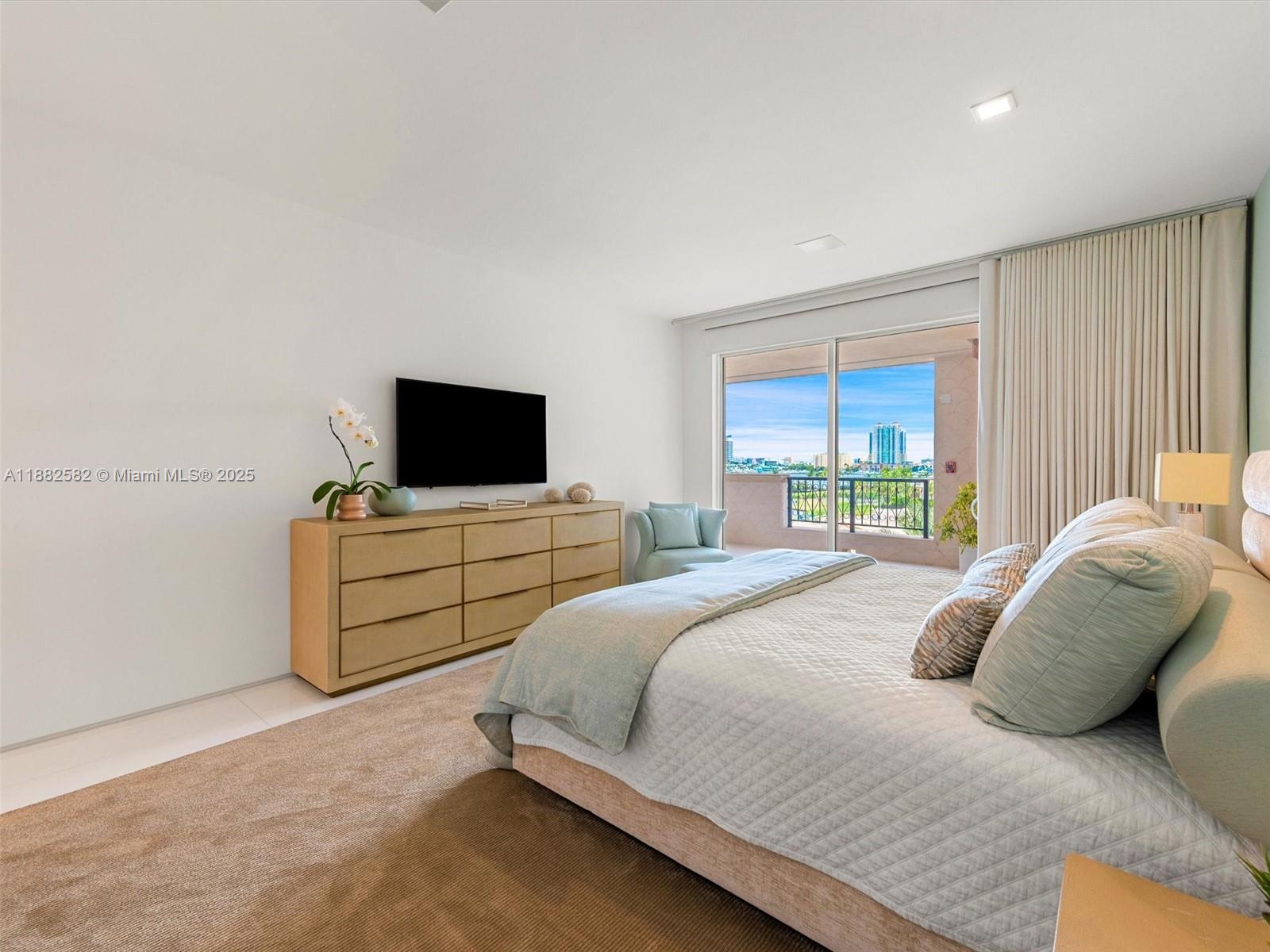 5053 Fisher Island Dr # 5053