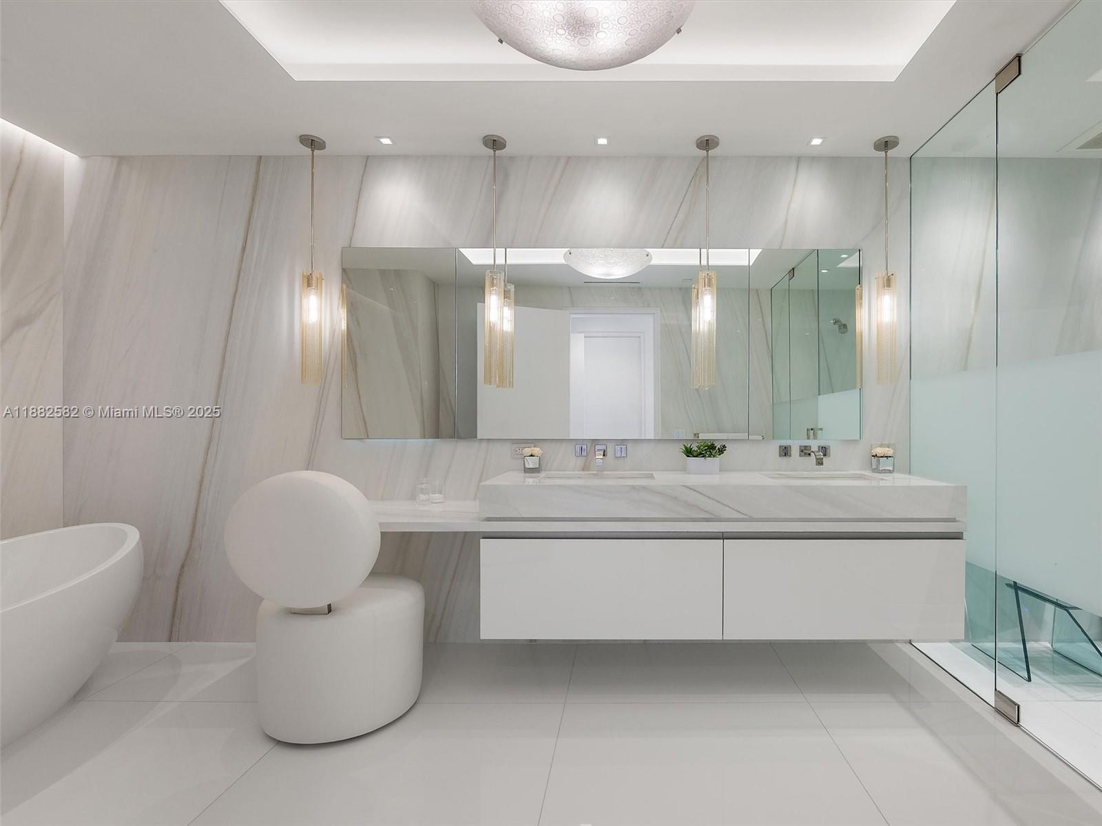 5053 Fisher Island Dr # 5053