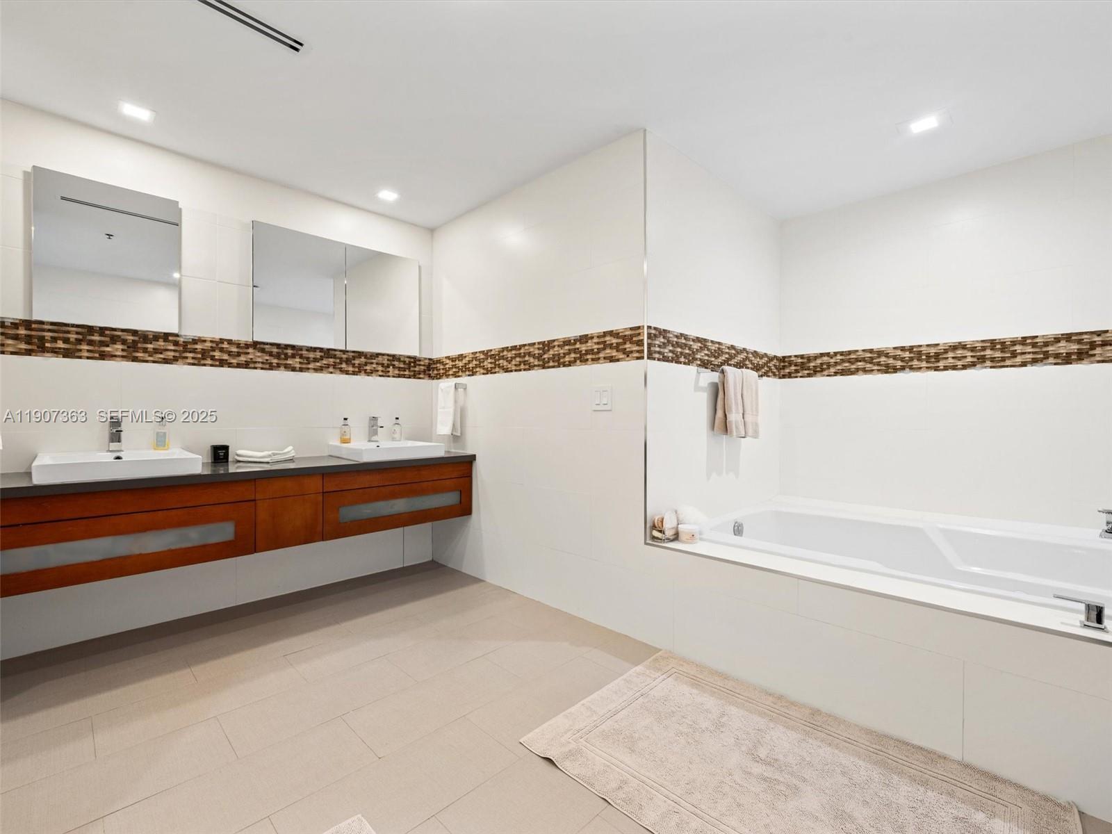 2236 Fisher Island Dr # 3306