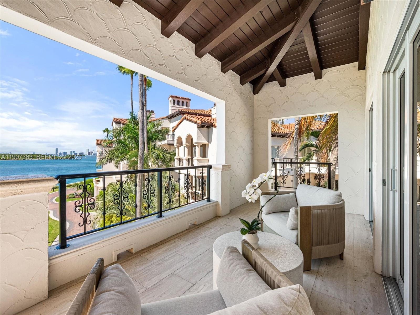 2236 Fisher Island Dr # 3306