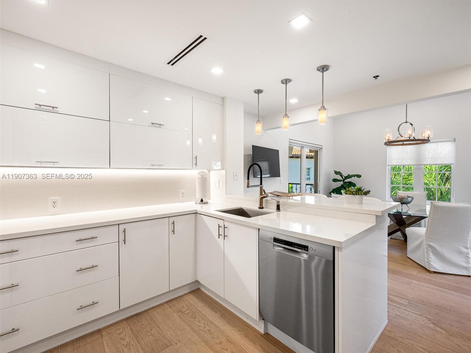 2236 Fisher Island Dr # 3306