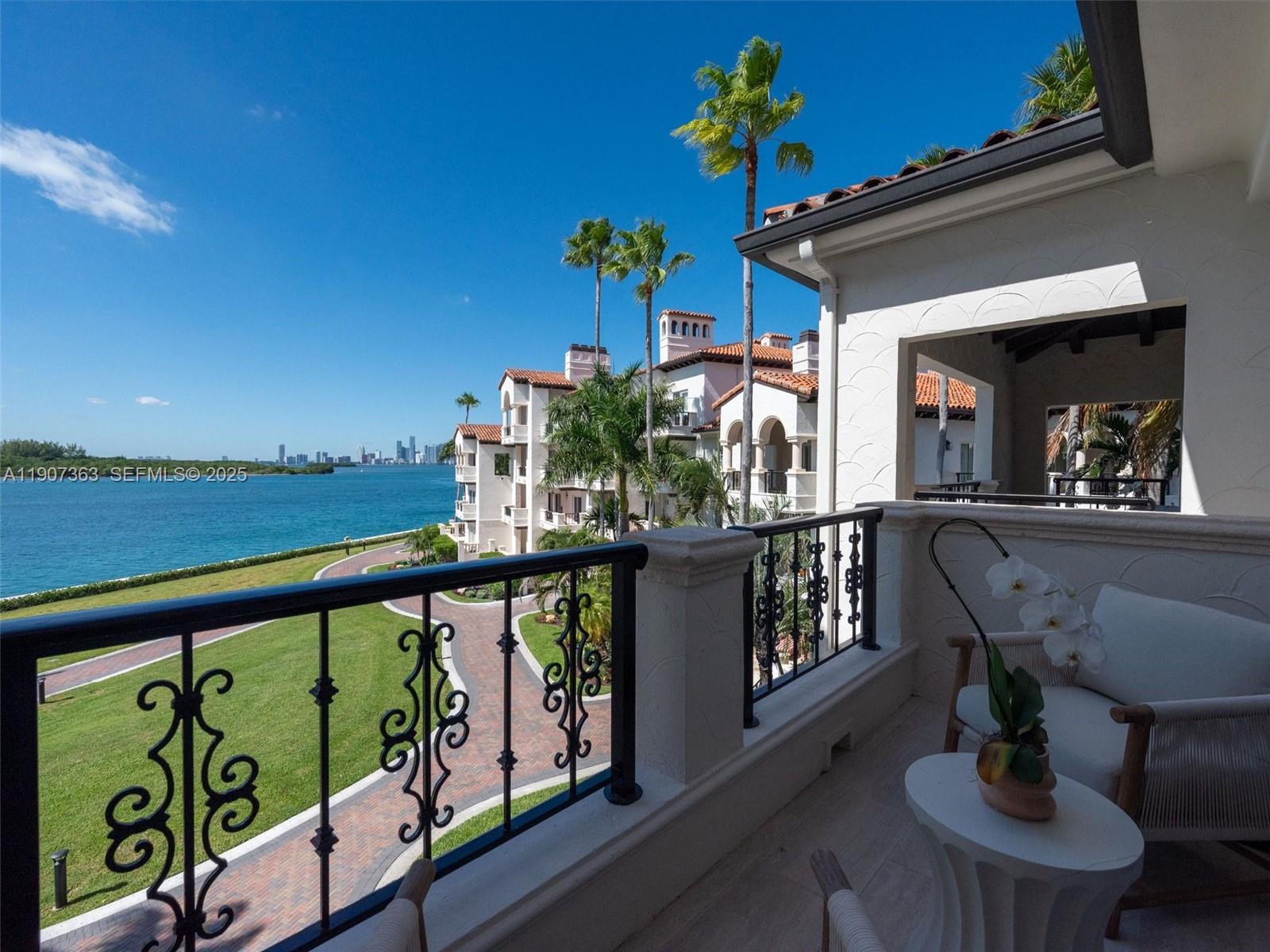 2236 Fisher Island Dr # 3306