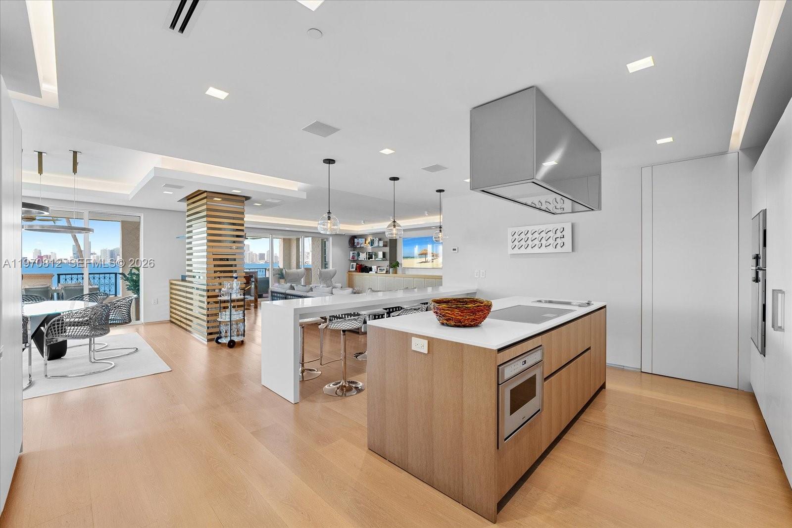 4921 Fisher Island Dr # 4921