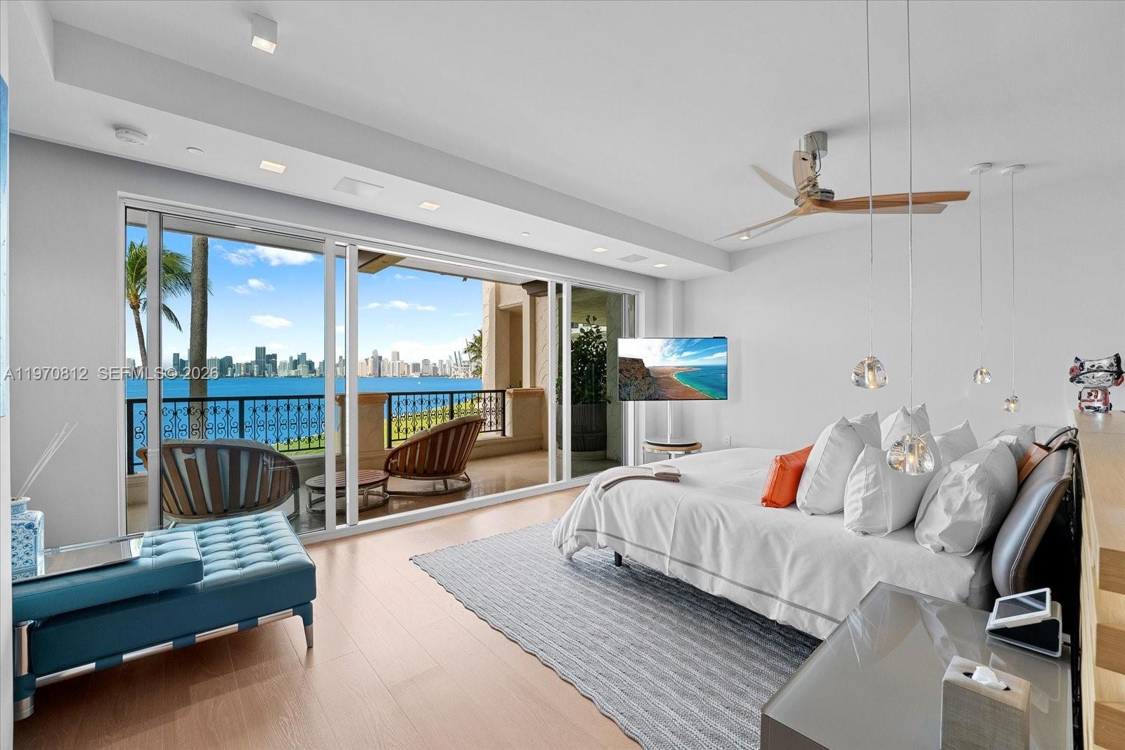 4921 Fisher Island Dr # 4921
