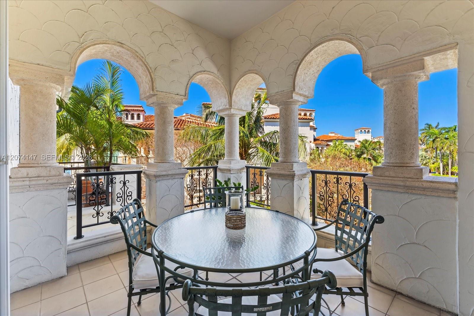 2134 Fisher Island Dr # 2134