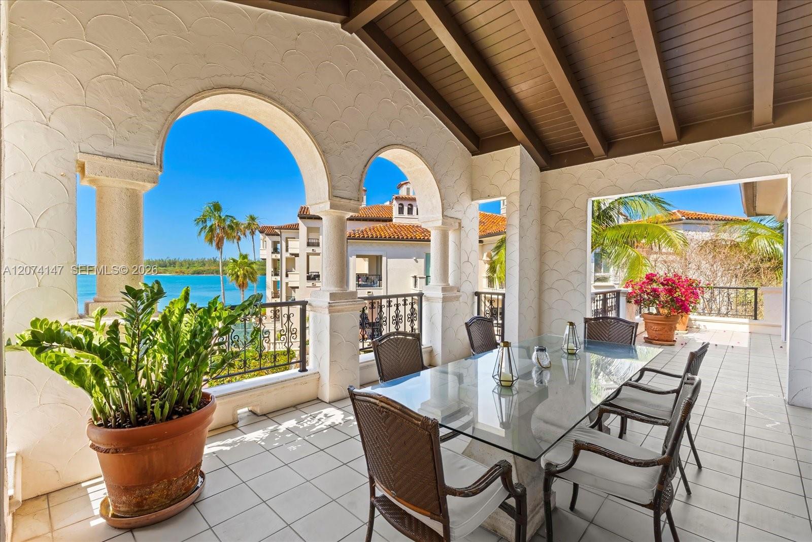 2134 Fisher Island Dr # 2134