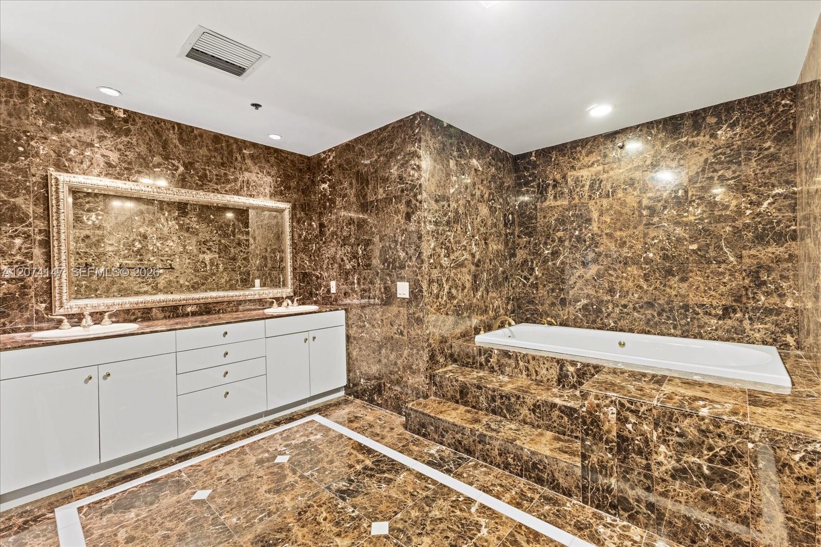 2134 Fisher Island Dr # 2134