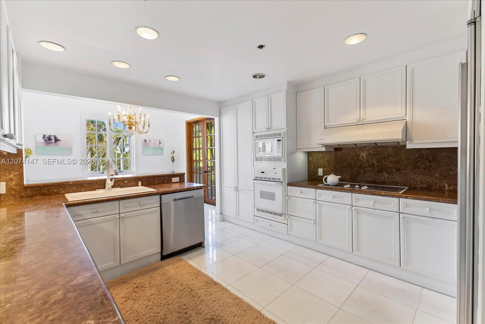 2134 Fisher Island Dr # 2134