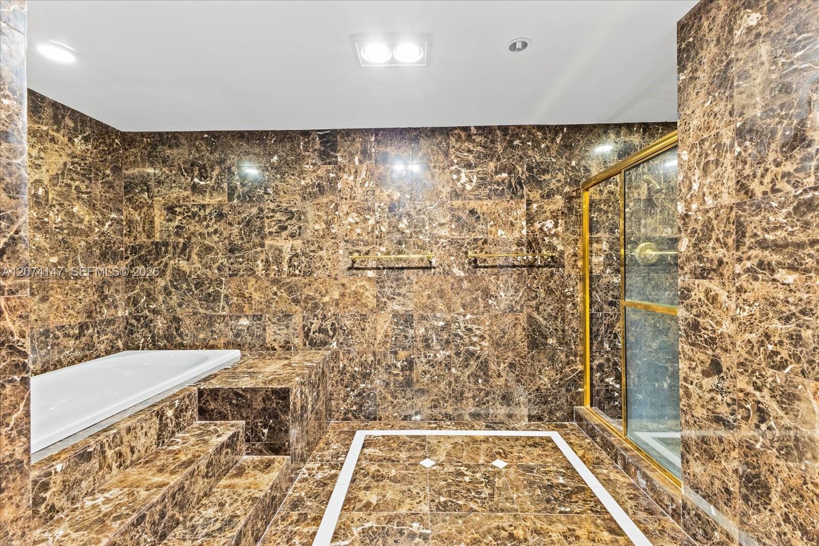 2134 Fisher Island Dr # 2134