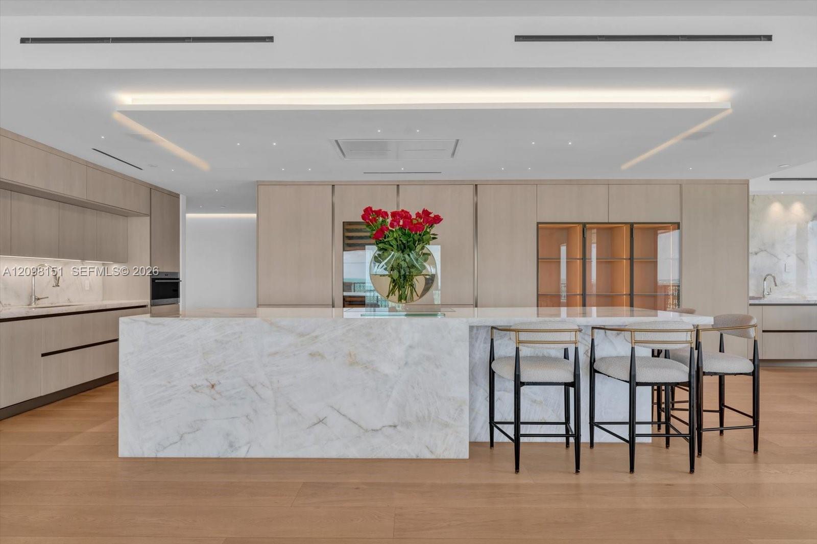 7724 Fisher Island Dr # 7724