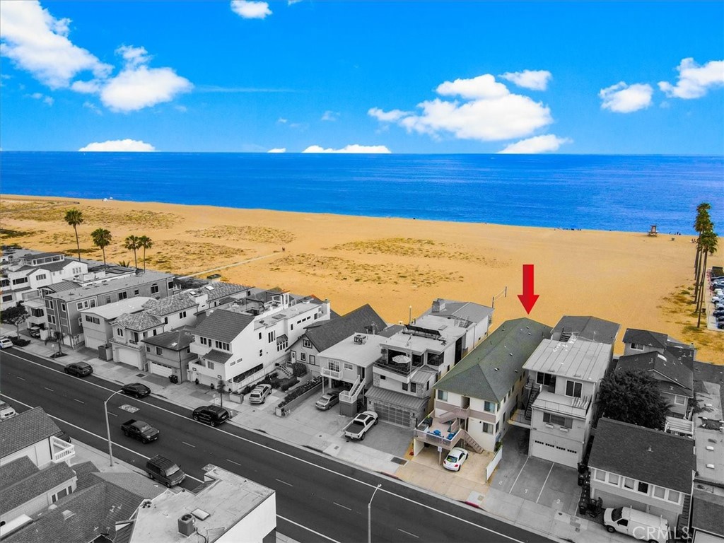 1007 E Balboa Boulevard