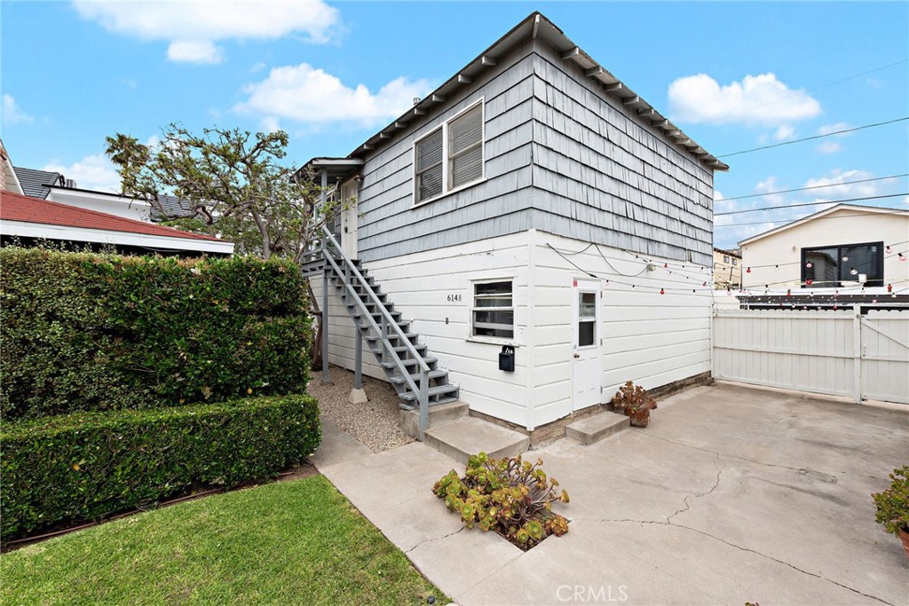 614 Marguerite Avenue B