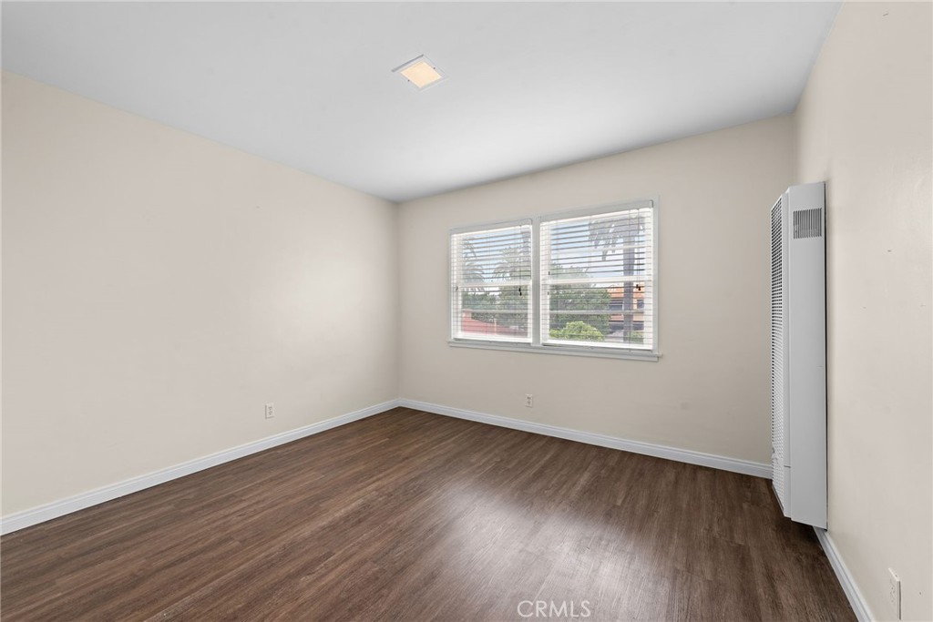 614 Marguerite Avenue B