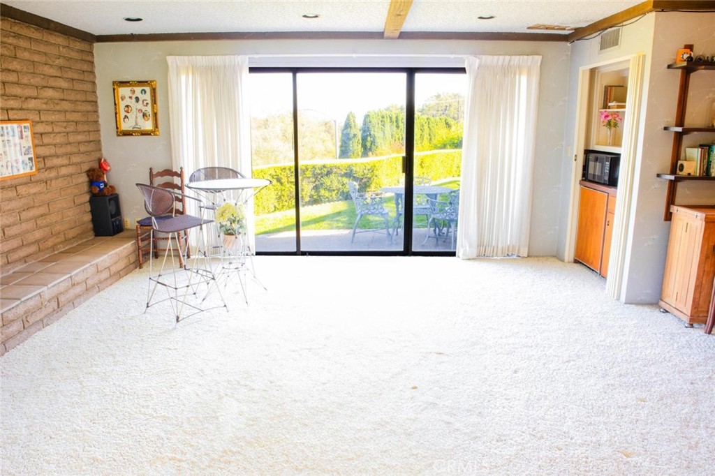 730 Saint James Place