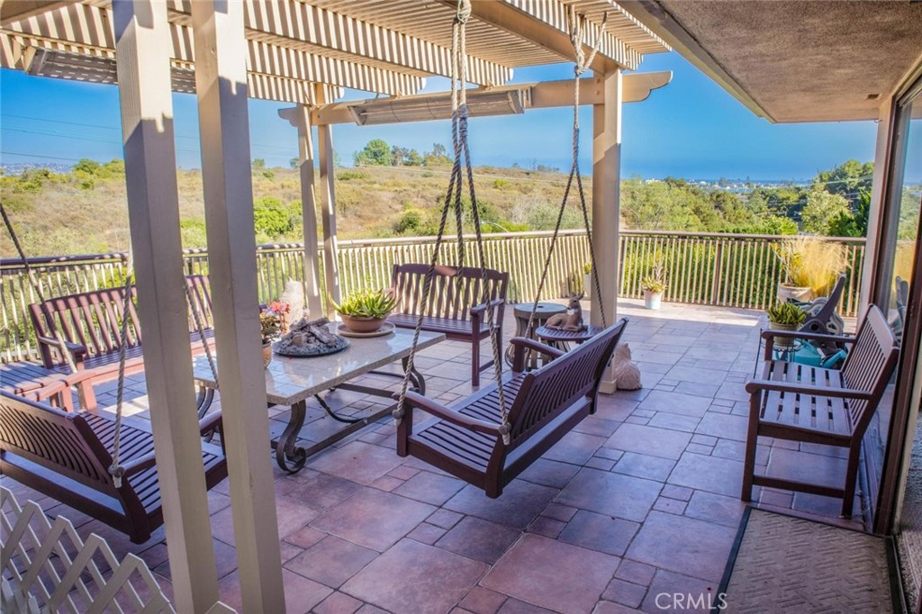 730 Saint James Place