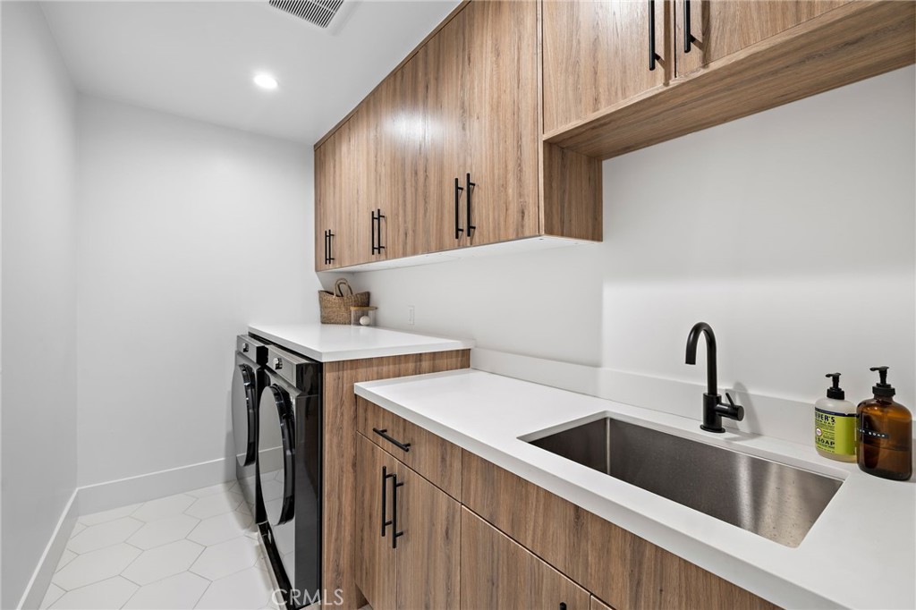 27171 Calle Delgado