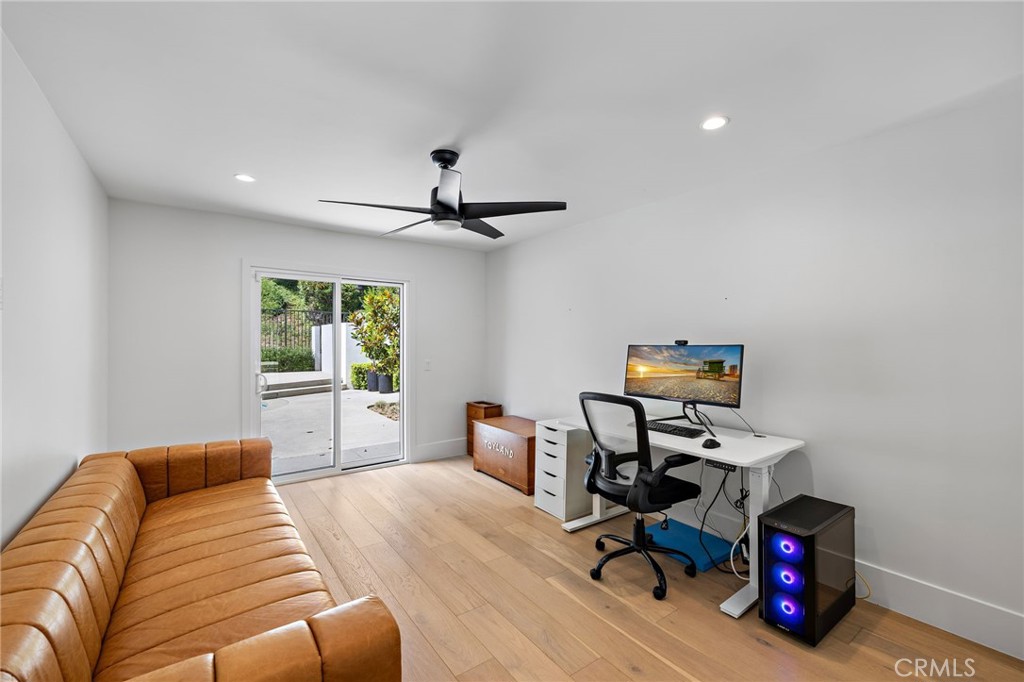 27171 Calle Delgado