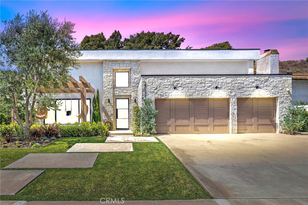 27171 Calle Delgado
