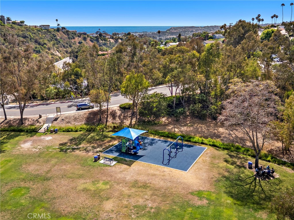 27171 Calle Delgado