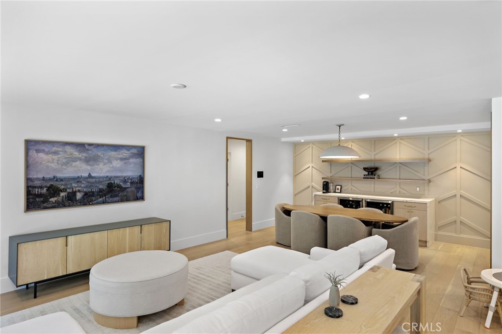27171 Calle Delgado