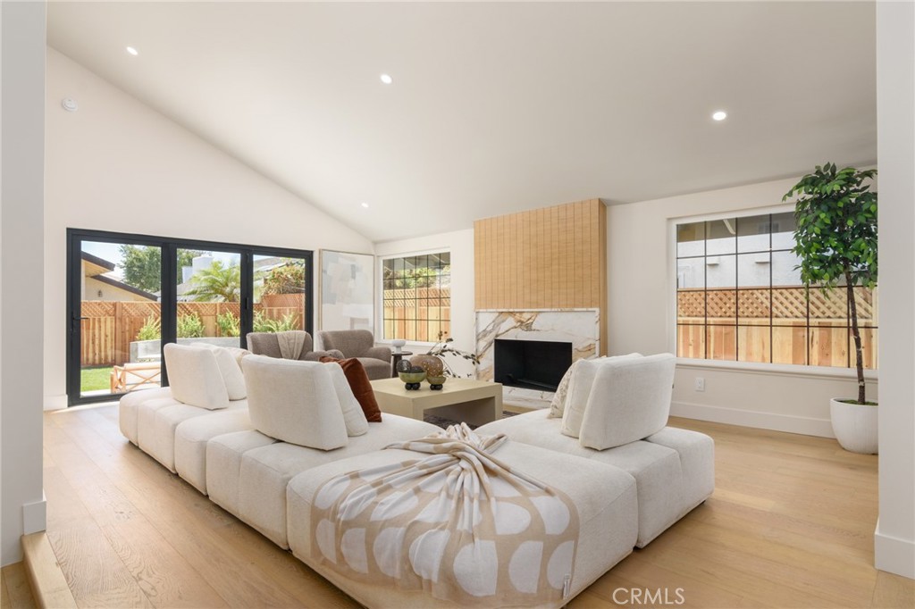 1206 Blue Gum Lane