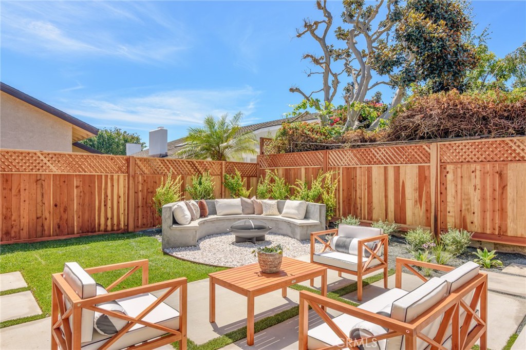 1206 Blue Gum Lane