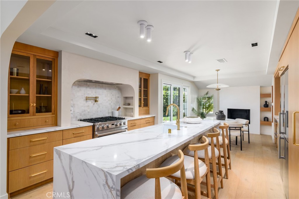 1206 Blue Gum Lane