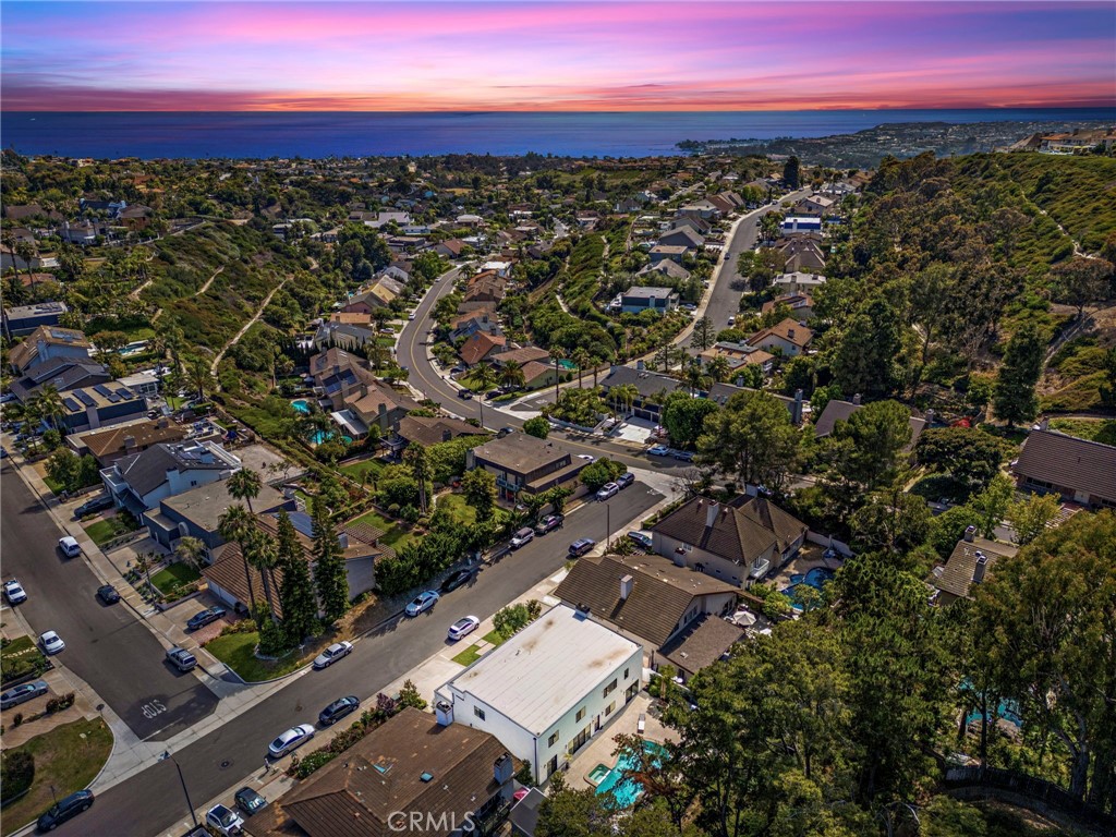 27171 Calle Delgado